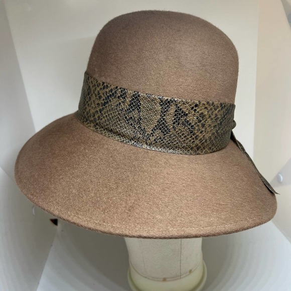 Vintage Neumann-Endler wool hat